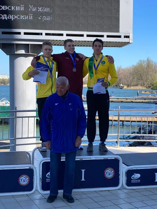 b0098327-7b3b-4016-9302-307ab32aaa59